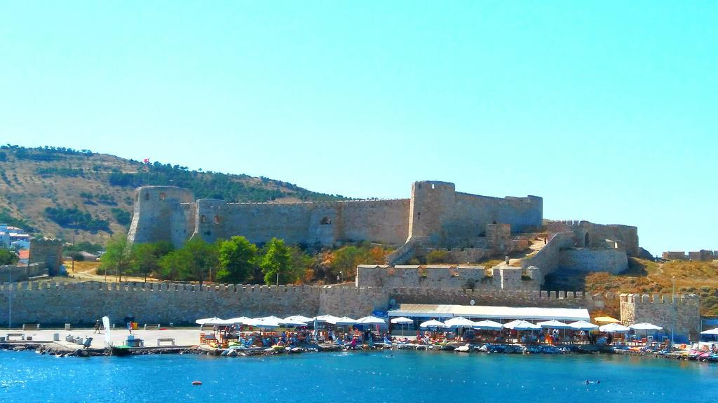 Efharisto Hotel Tenedos Buitenkant foto