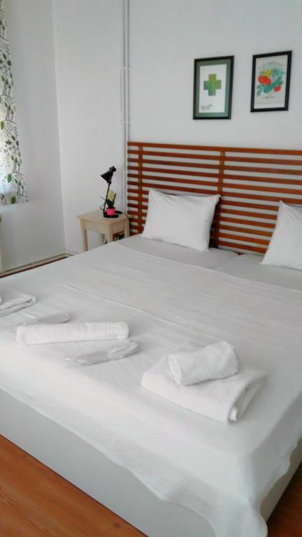 Efharisto Hotel Tenedos Buitenkant foto