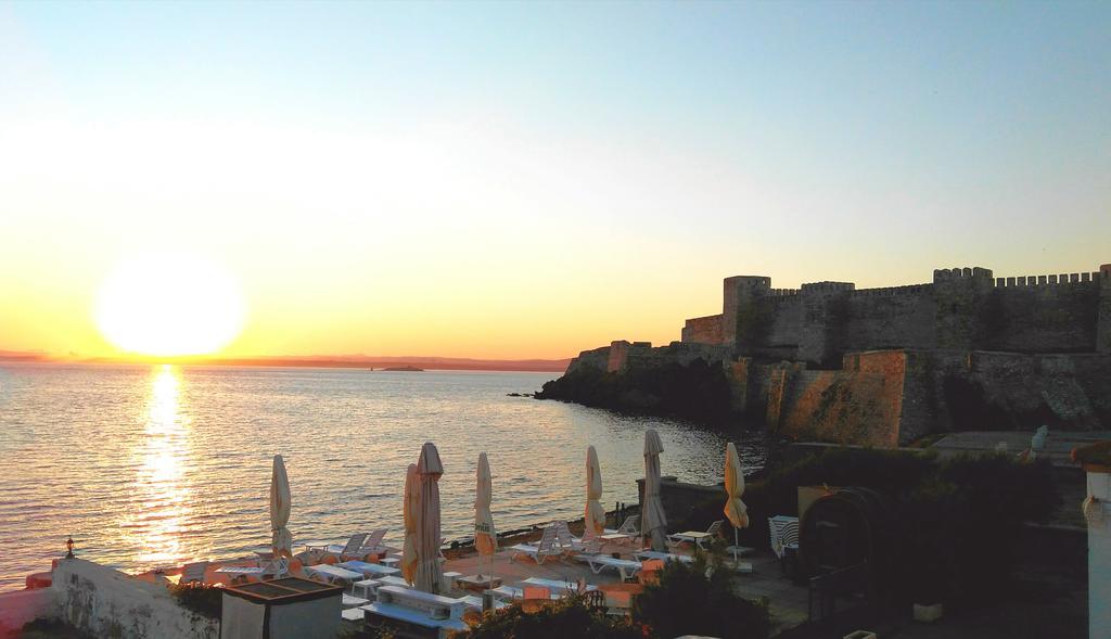 Efharisto Hotel Tenedos Buitenkant foto