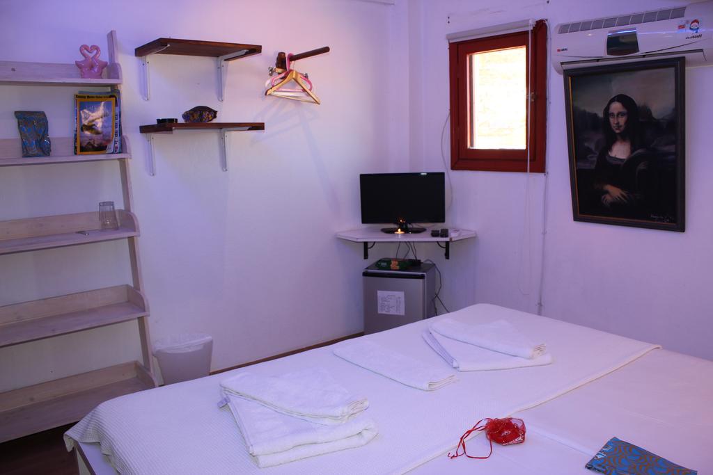 Efharisto Hotel Tenedos Buitenkant foto